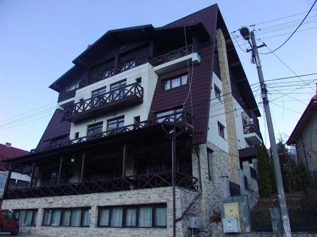 Magic Club Hotel Buşteni Exterior foto